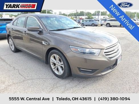 Used 2015 Ford Taurus SEL w/ Equipment Group 201A FWD image 1
