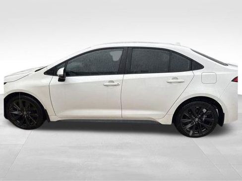 Used 2023 Toyota Corolla SE image 7