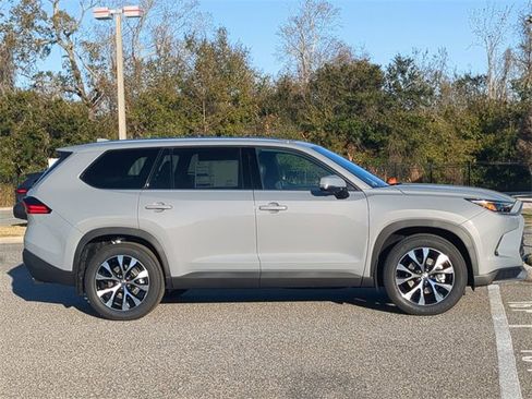 New 2026 Toyota Grand Highlander AWD Hybrid image 3