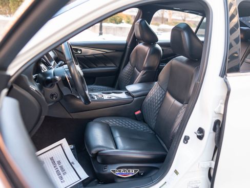 Used 2018 INFINITI Q50 Red Sport 400 w/ Proactive Package image 16