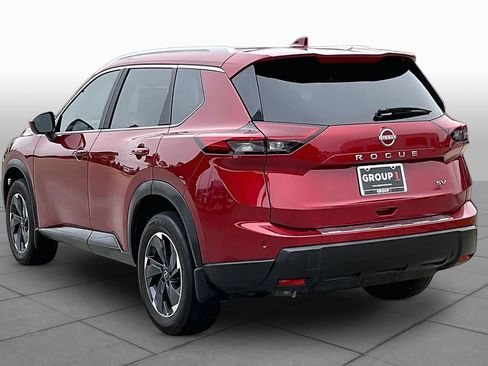 Used 2024 Nissan Rogue SV w/ SV Premium Package FWD image 12