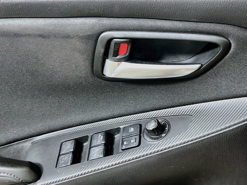 Used 2018 Toyota Yaris iA FWD image 13
