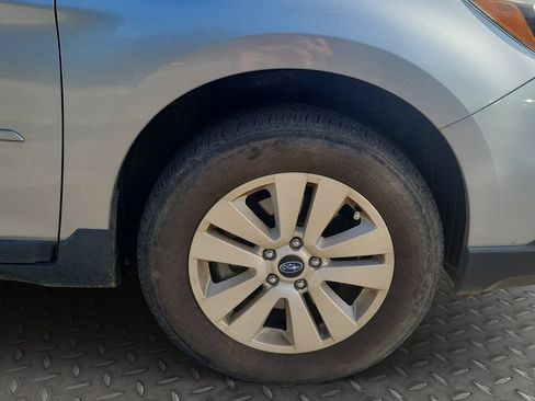 Used 2017 Subaru Outback 2.5i Premium AWD/4WD image 11