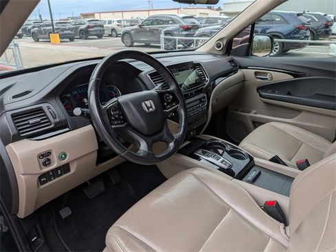 Used 2019 Honda Pilot Elite image 11
