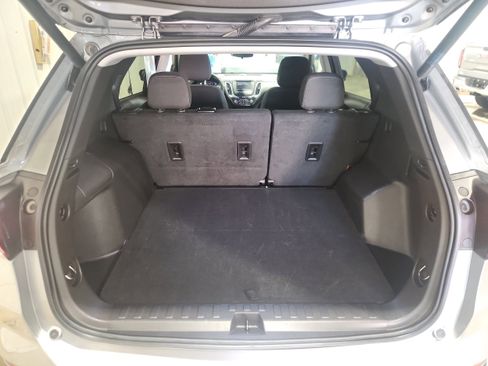 Used 2024 Chevrolet Equinox LT image 9
