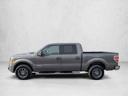 Used 2011 Ford F150 XLT w/ XLT Chrome Pkg image 8