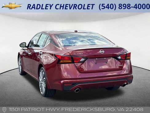 Used 2024 Nissan Altima 2.5 SL image 3