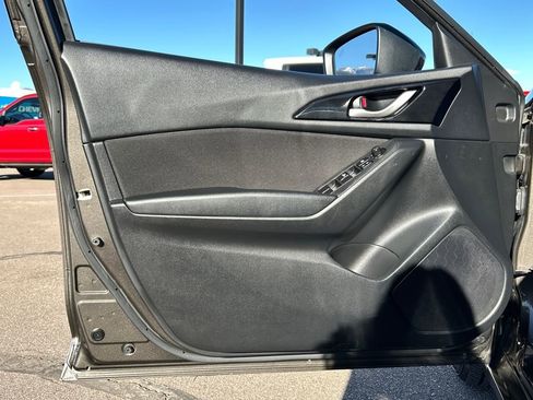 Used 2014 MAZDA MAZDA3 i Touring w/ Moonroof Package 1 image 28