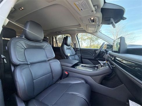 New 2026 Lincoln Aviator Reserve image 27
