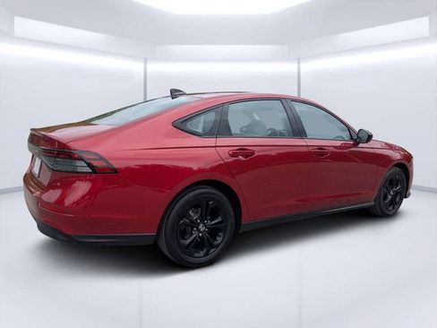 Used 2025 Honda Accord SE image 3
