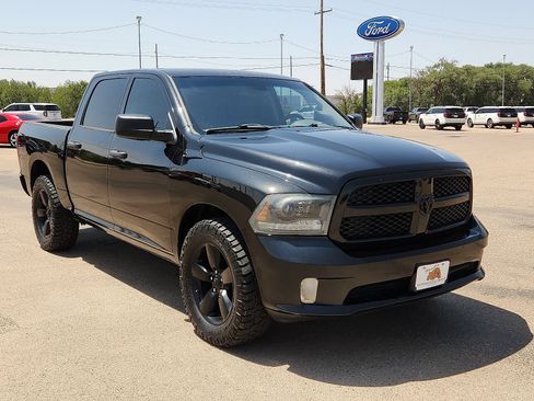 Used 2015 RAM 1500 Express AWD/4WD image 6