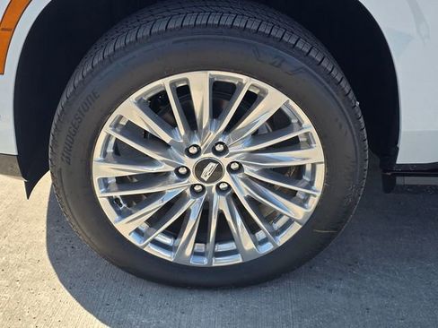 New 2026 Cadillac Escalade Luxury w/ Touring Package image 9