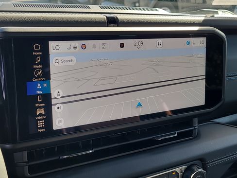 Used 2024 Jeep Wrangler High Altitude image 23