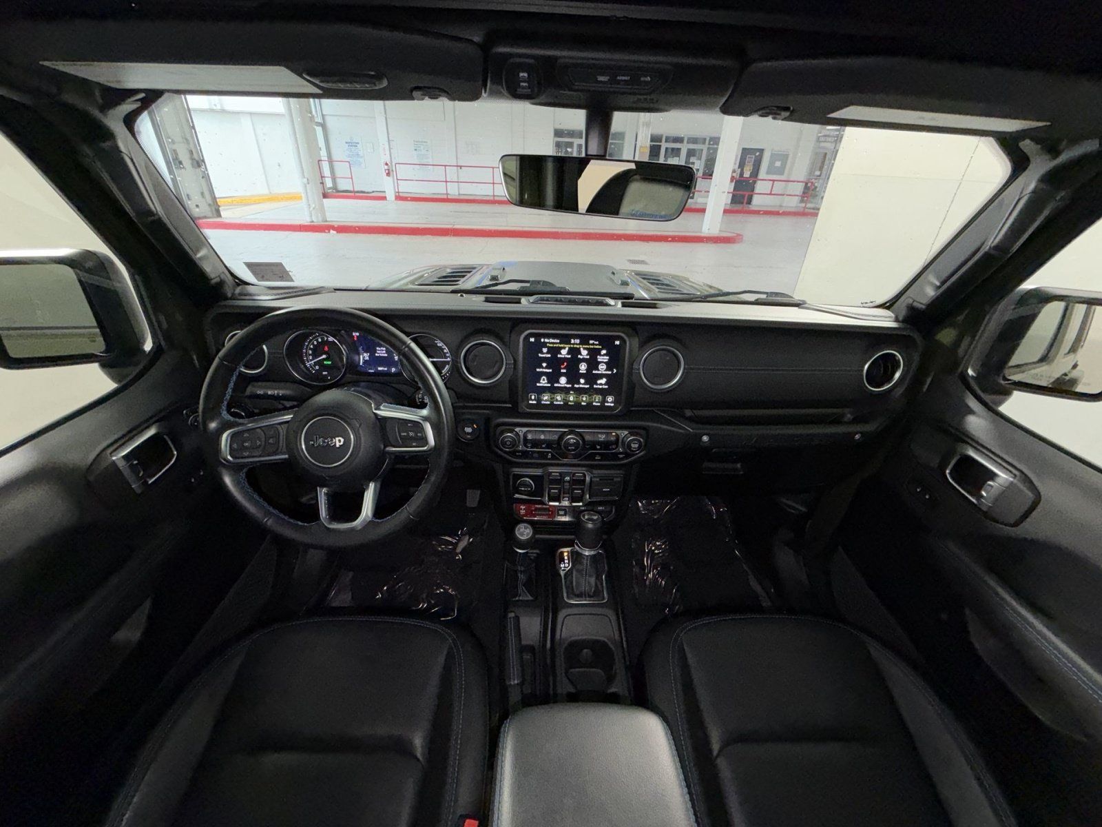 Used 2023 Jeep Wrangler Unlimited Rubicon 4xe w/ Cold Weather Group AWD/4WD image 23