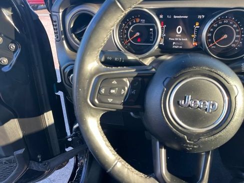 Used 2022 Jeep Wrangler Unlimited Sport AWD/4WD image 18
