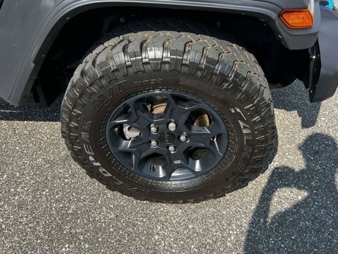 Used 2023 Jeep Wrangler Unlimited w/ Cold Weather Group AWD/4WD image 6