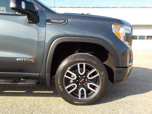 Used 2019 GMC Sierra 1500 AT4 w/ AT4 Premium Package AWD/4WD image 9