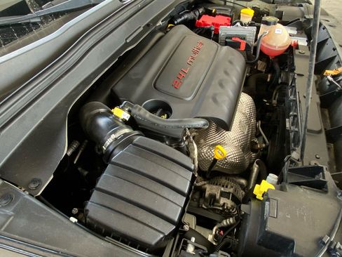Used 2021 Jeep Renegade Latitude FWD image 51