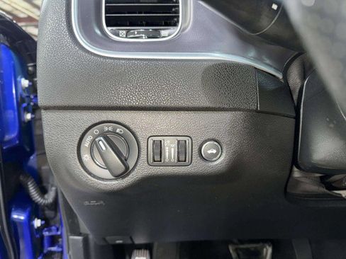 Used 2020 Dodge Charger Scat Pack image 32