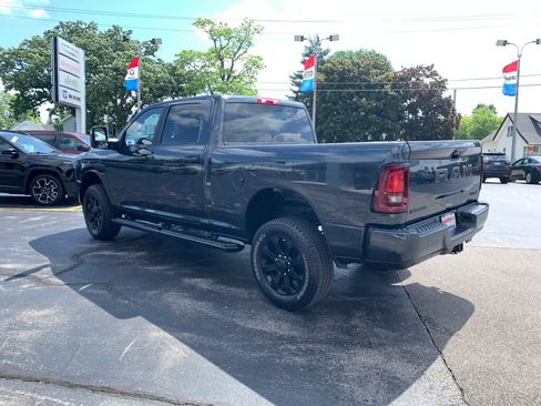 Used 2025 RAM 2500 Big Horn AWD/4WD image 5