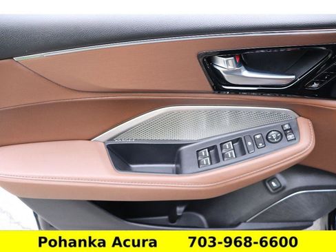 Used 2024 Acura MDX SH-AWD w/ Technology Package image 21