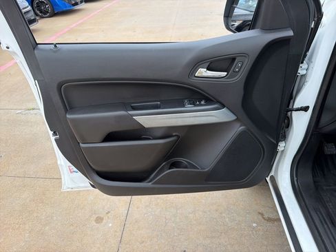 Used 2022 Chevrolet Colorado LT w/ Fleet Safety Package RWD image 13