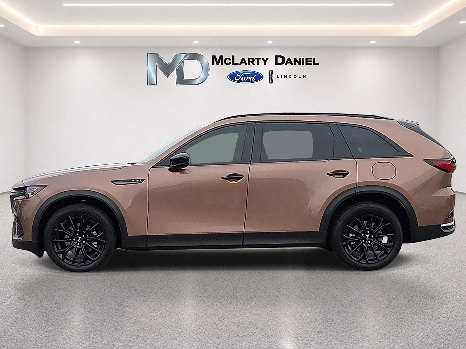 Used 2025 MAZDA CX-70 3.3 Turbo w/ Premium Plus Pkg AWD/4WD image 3