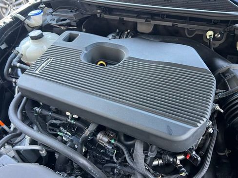 Used 2020 Lincoln Corsair Reserve image 32