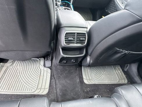 Used 2019 Hyundai Santa Fe Limited FWD image 30