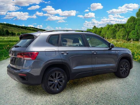 Used 2022 Volkswagen Taos S FWD image 6