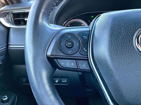Used 2021 Toyota Venza Limited w/ Advanced Technology Package image 18