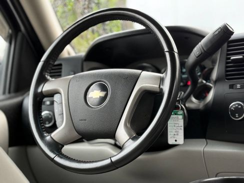 Used 2010 Chevrolet Silverado 1500 LT w/ Power Pack Plus image 18