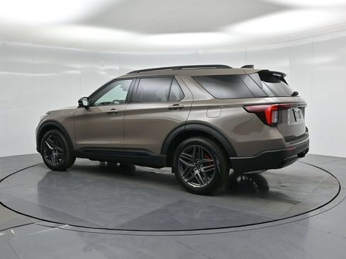 New 2026 Ford Explorer ST-Line RWD image 5