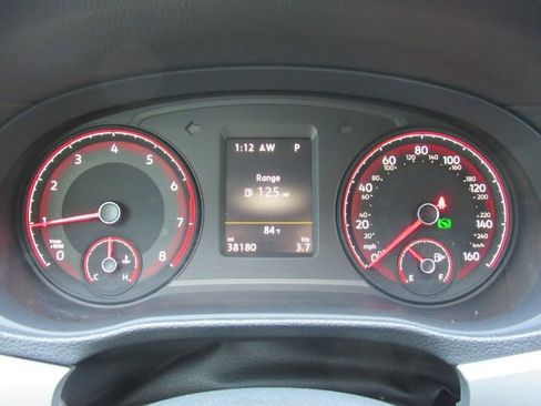 Used 2022 Volkswagen Passat 2.0T SE image 40