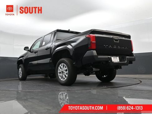 Used 2025 Toyota Tacoma SR RWD image 37