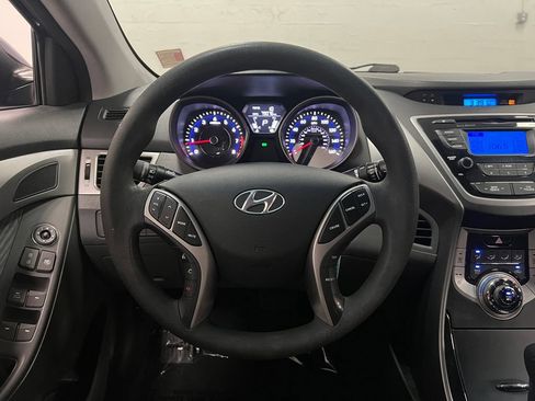 Used 2013 Hyundai Elantra GLS w/ Preferred Pkg FWD image 16