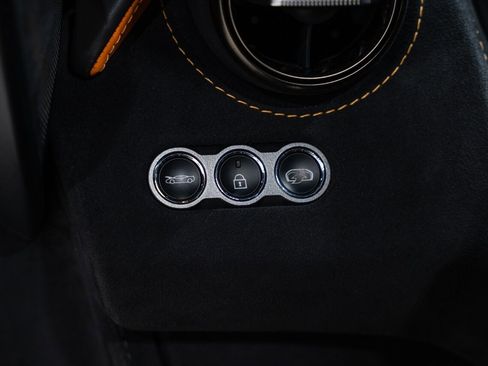 Used 2018 McLaren 720S Performance image 55