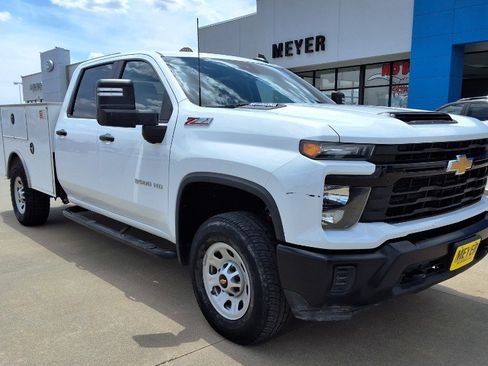 Used 2024 Chevrolet Silverado 3500 W/T w/ WT Fleet Convenience Package AWD/4WD image 2