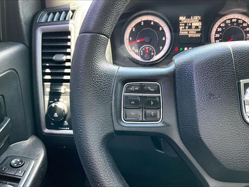 Used 2015 RAM 1500 Express AWD/4WD image 19