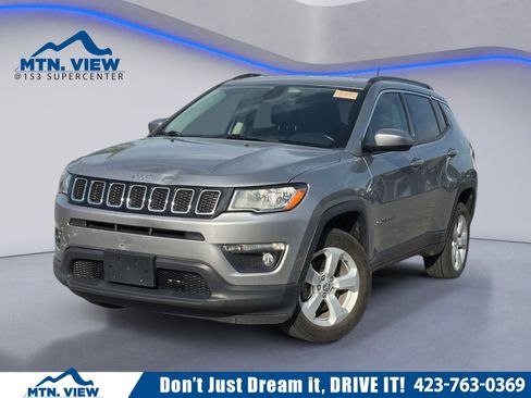 Used 2020 Jeep Compass Latitude AWD/4WD image 1