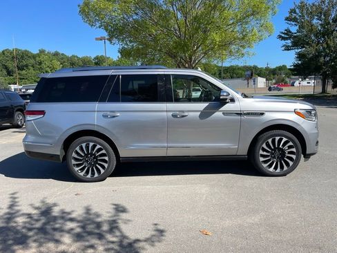 Used 2022 Lincoln Navigator Black Label AWD/4WD image 34