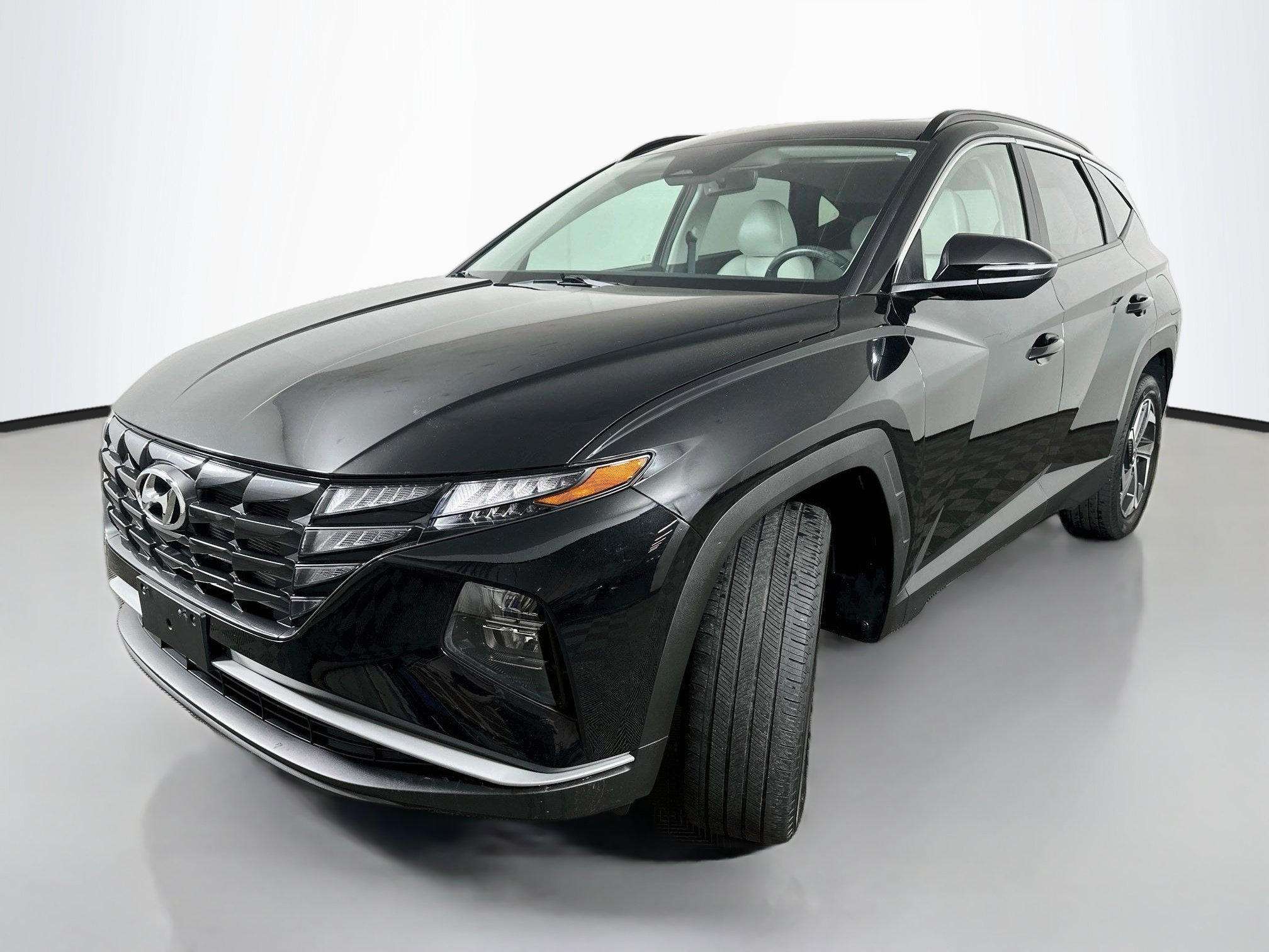 Certified 2024 Hyundai Tucson SEL w/ Convenience Package AWD/4WD image 3