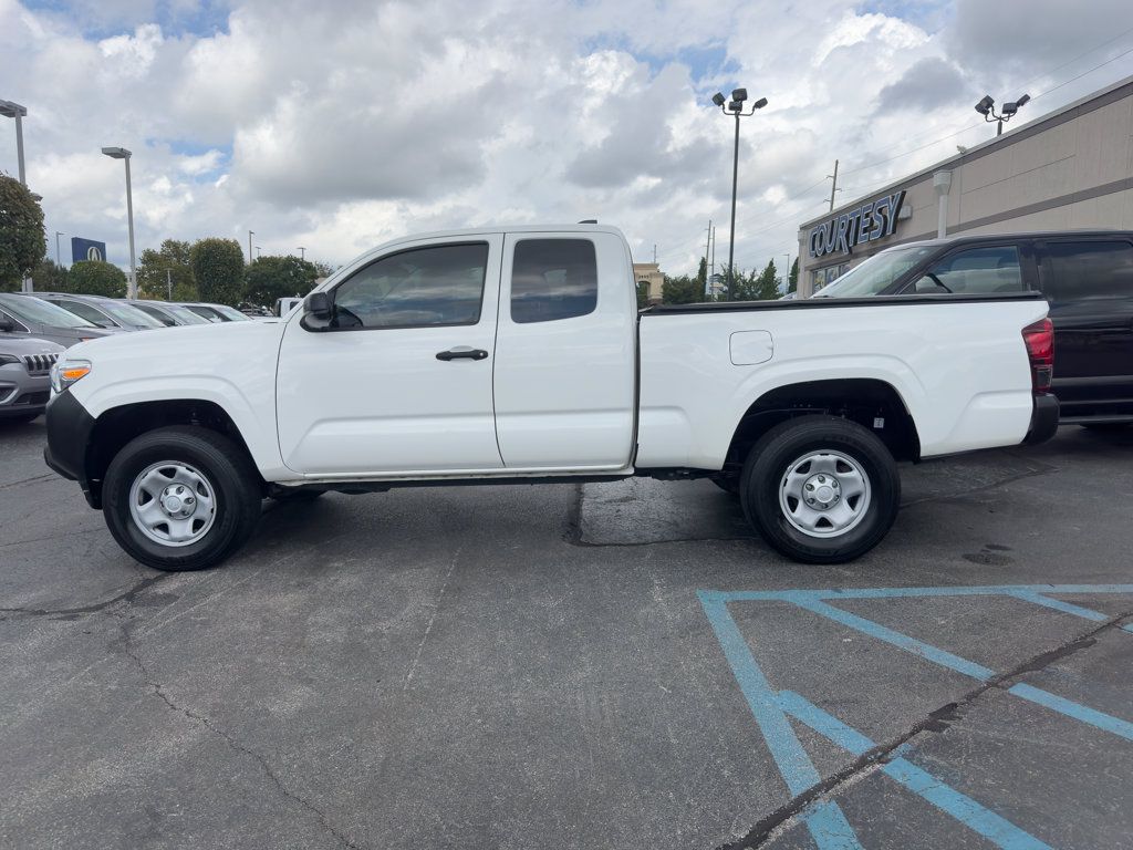 Used 2022 Toyota Tacoma SR RWD image 8