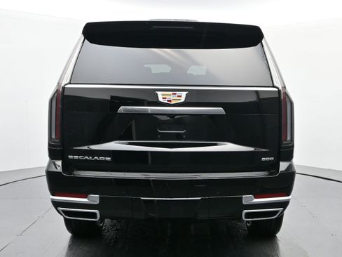 New 2026 Cadillac Escalade 4WD w/ LPO, Floor Liner Package image 4