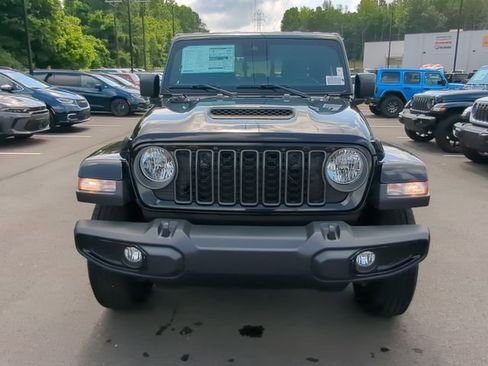 New 2025 Jeep Gladiator Sport image 22