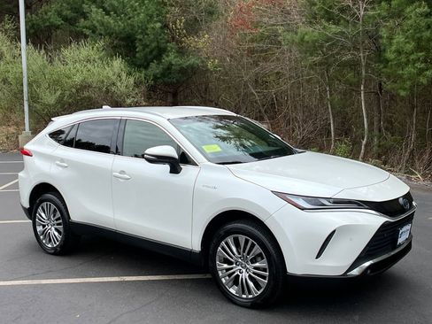 Used 2021 Toyota Venza XLE w/ Softex Package AWD/4WD image 7