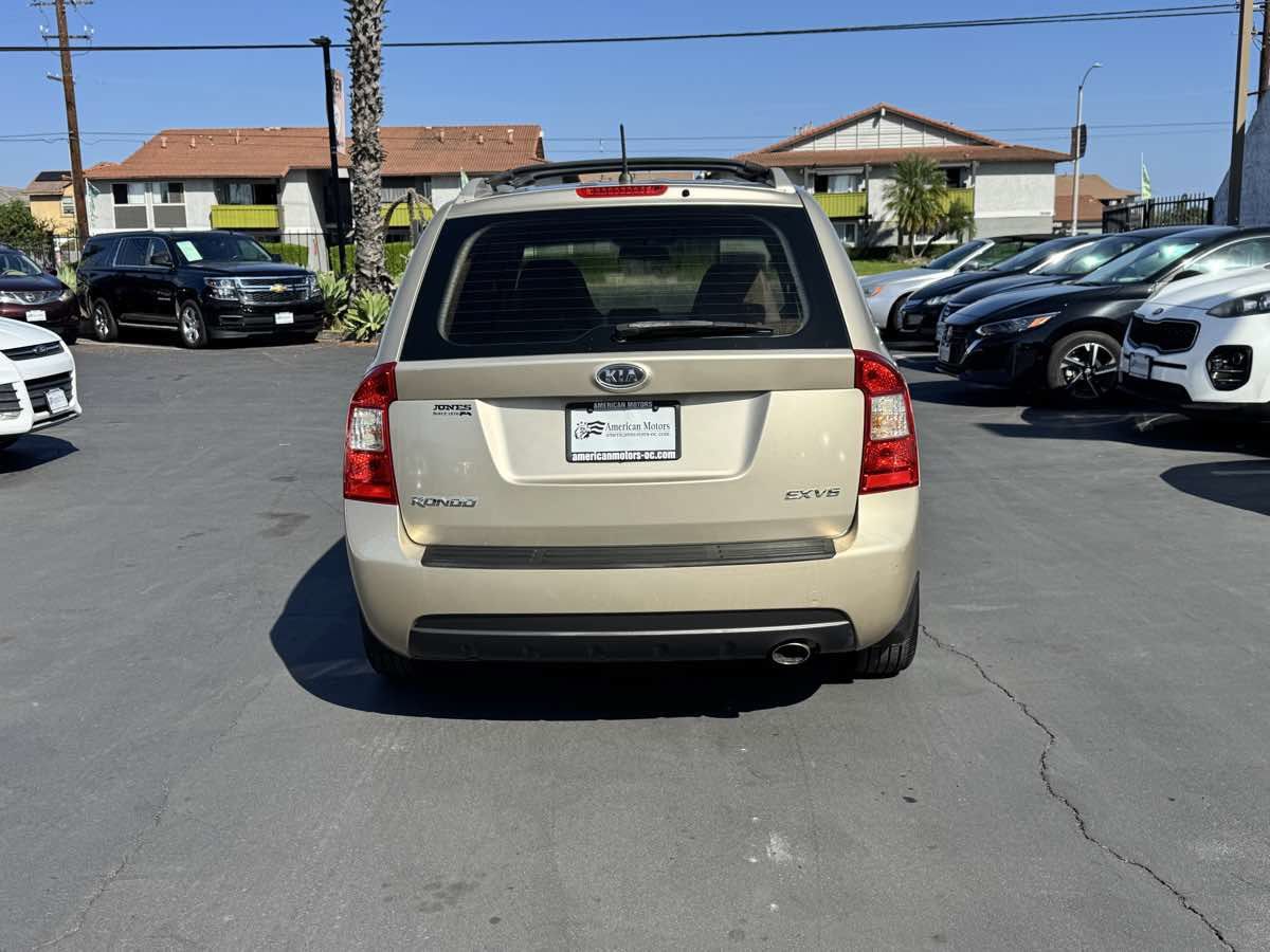 Used 2007 Kia Rondo EX w/ Premium Pkg FWD image 3