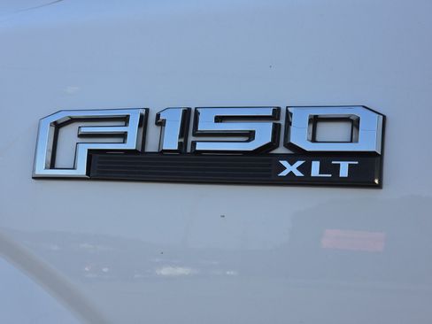Used 2017 Ford F150 XLT w/ Equipment Group 301A Mid AWD/4WD image 8