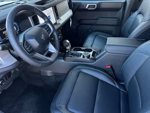 New 2025 Ford Bronco Outer Banks image 9