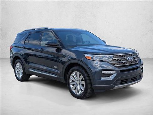 Certified 2022 Ford Explorer King Ranch w/ Premium Technology Package AWD/4WD image 6